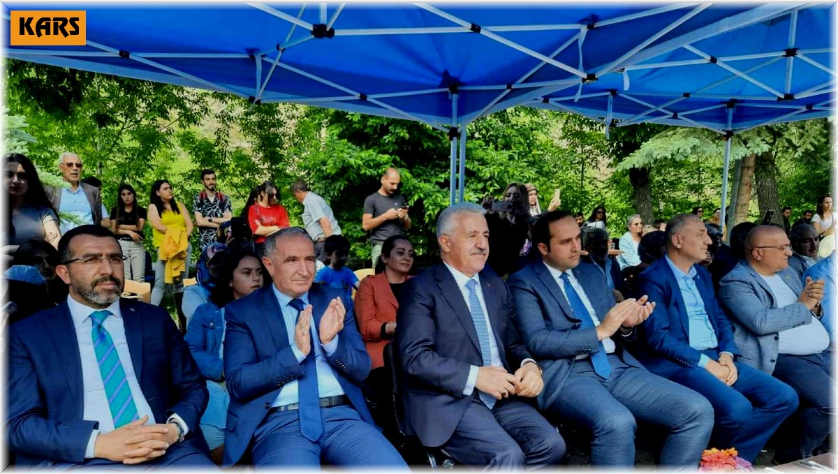 Kars'ta Devlet Konservatuarında mezuniyet coşkusu