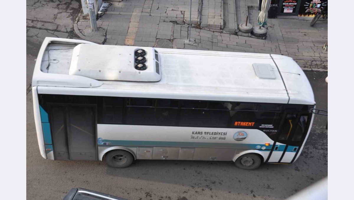 Kars'ta dolmuş ve taksi ücretleri el yakıyor