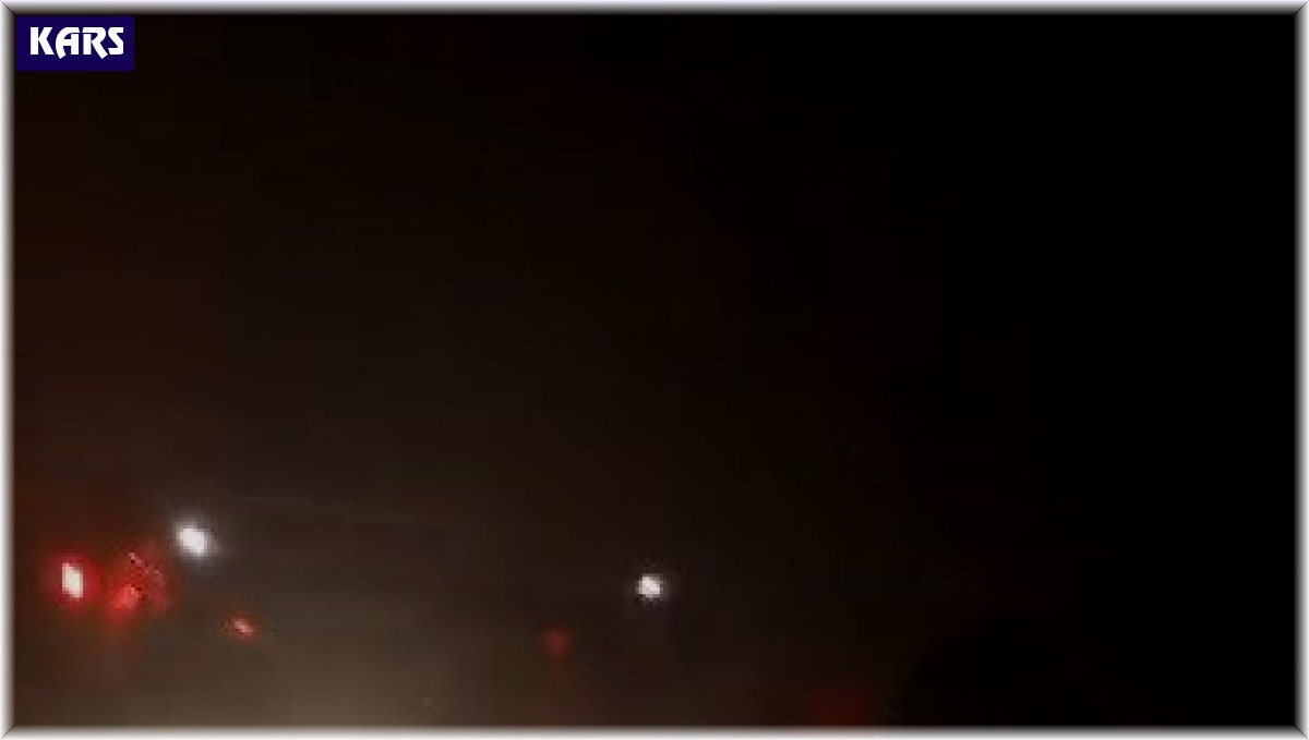 Kars'ta donmak üzere olan 3 kişi kurtarıldı