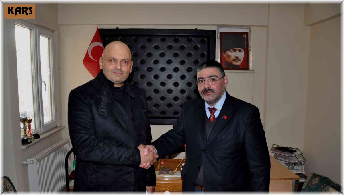 Kars'ta gazeteciler yeni başkanını seçti