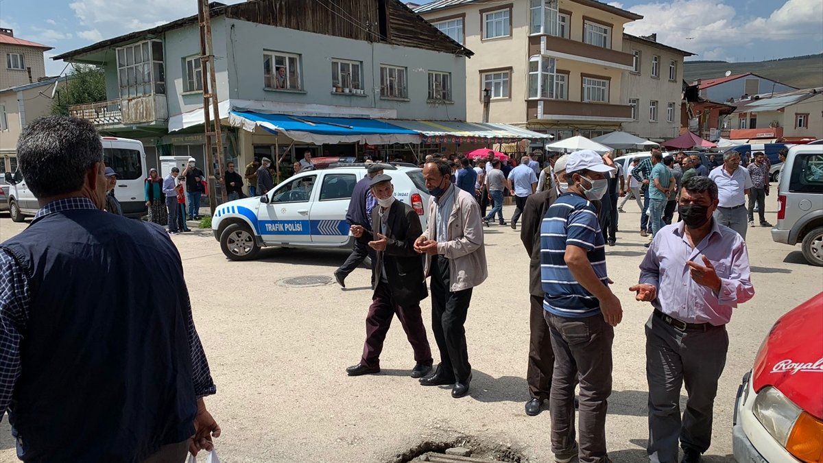 Kars'ta hayvan otlatma kavgası: 8 yaralı