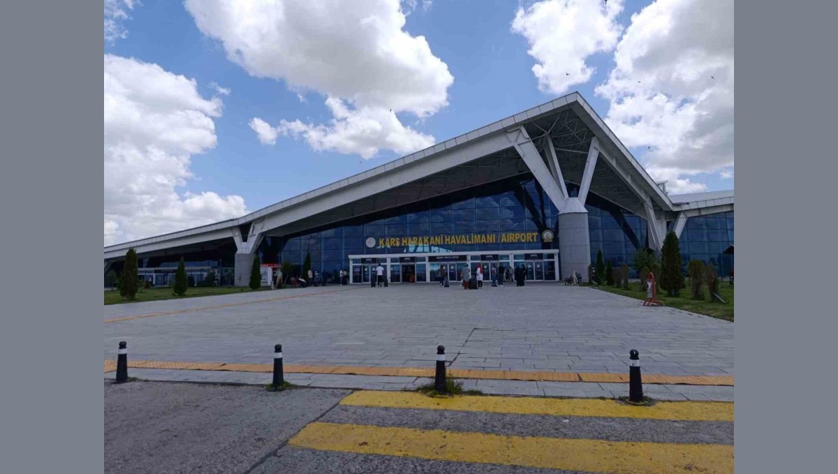 Kars'ta Haziran ayında 55 bin 502 kişi uçtu