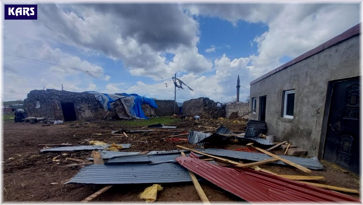 Kars'ta hortum korkuttu