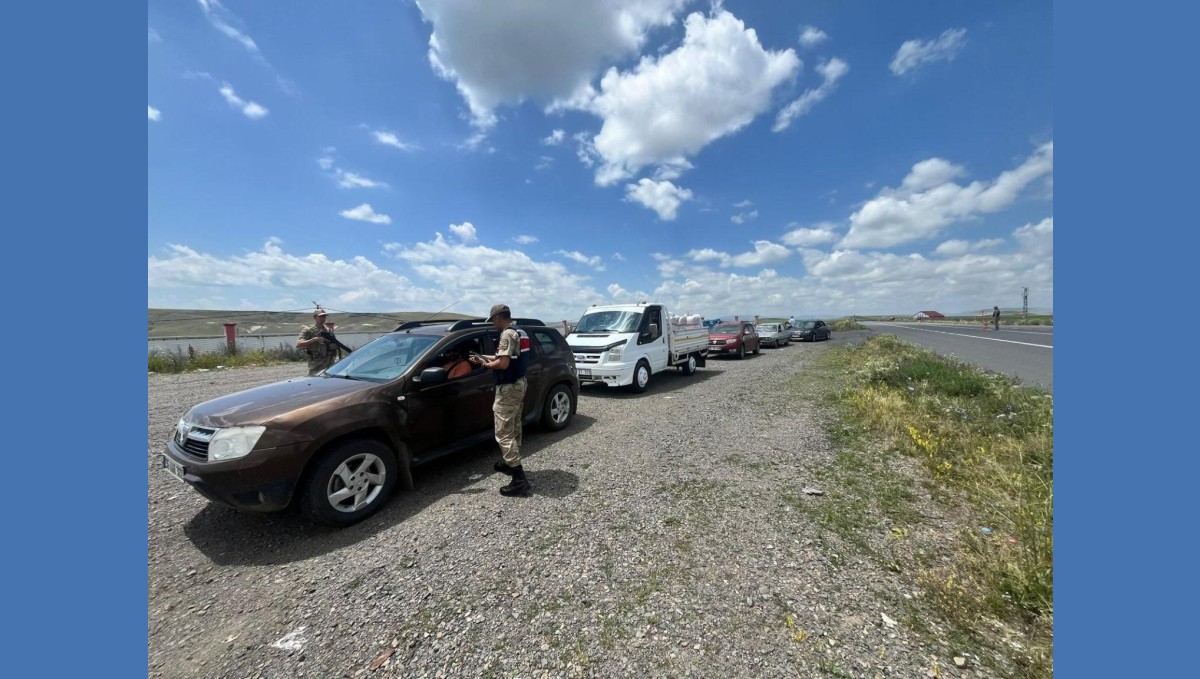 Kars'ta jandarmadan huzur ve güven uygulaması