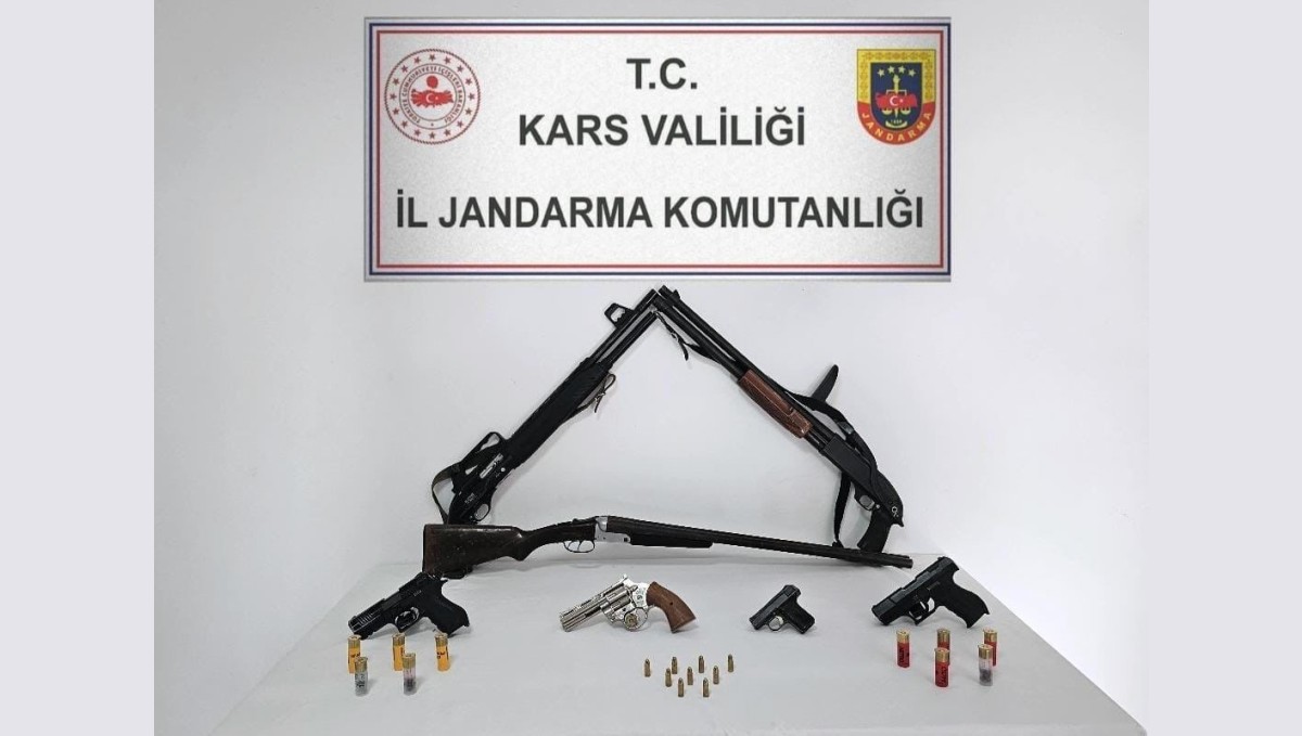 Kars'ta jandarmadan silah operasyonu