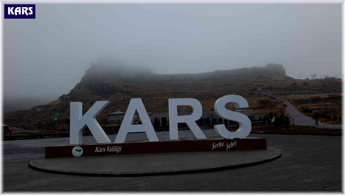 Kars'ta kartpostallık sis manzarası