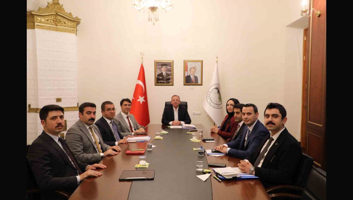 Kars'ta kaymakamlar toplantısı gerçekleştirildi