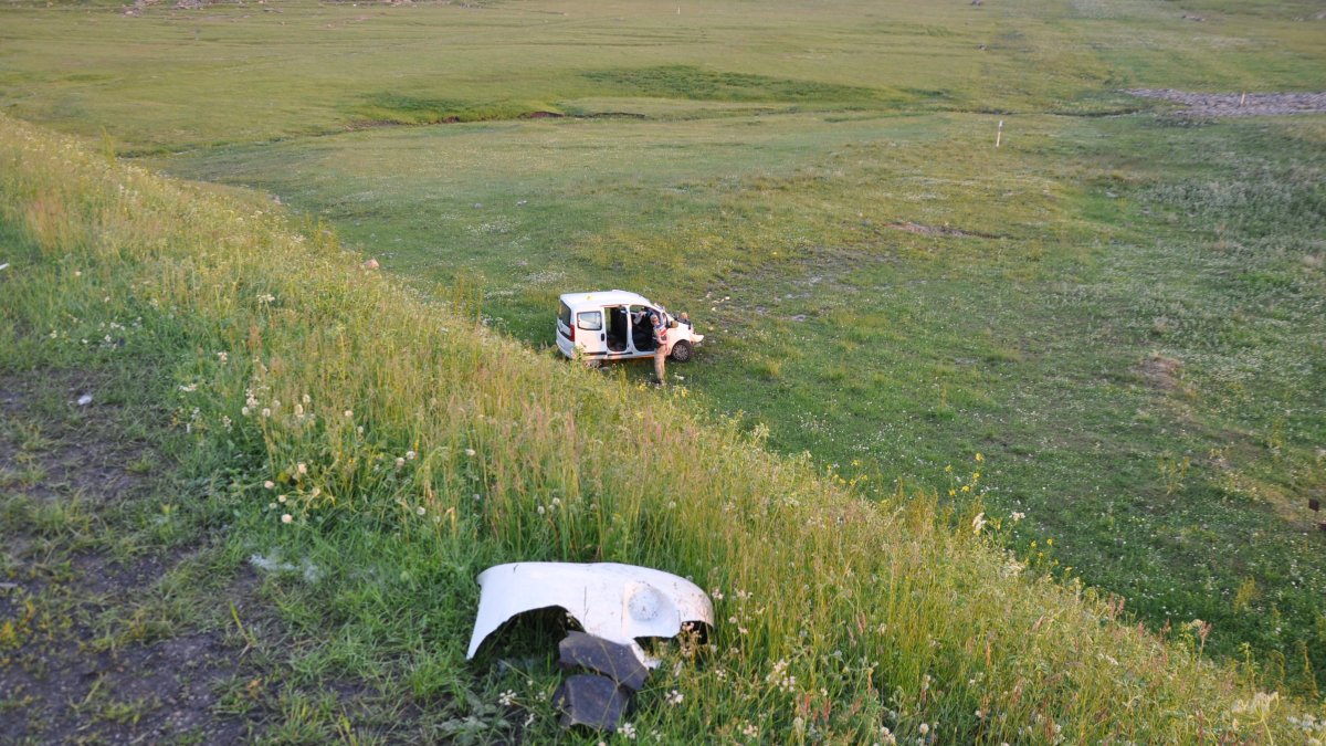 Kars'ta kazada astsubay hayatını kaybetti