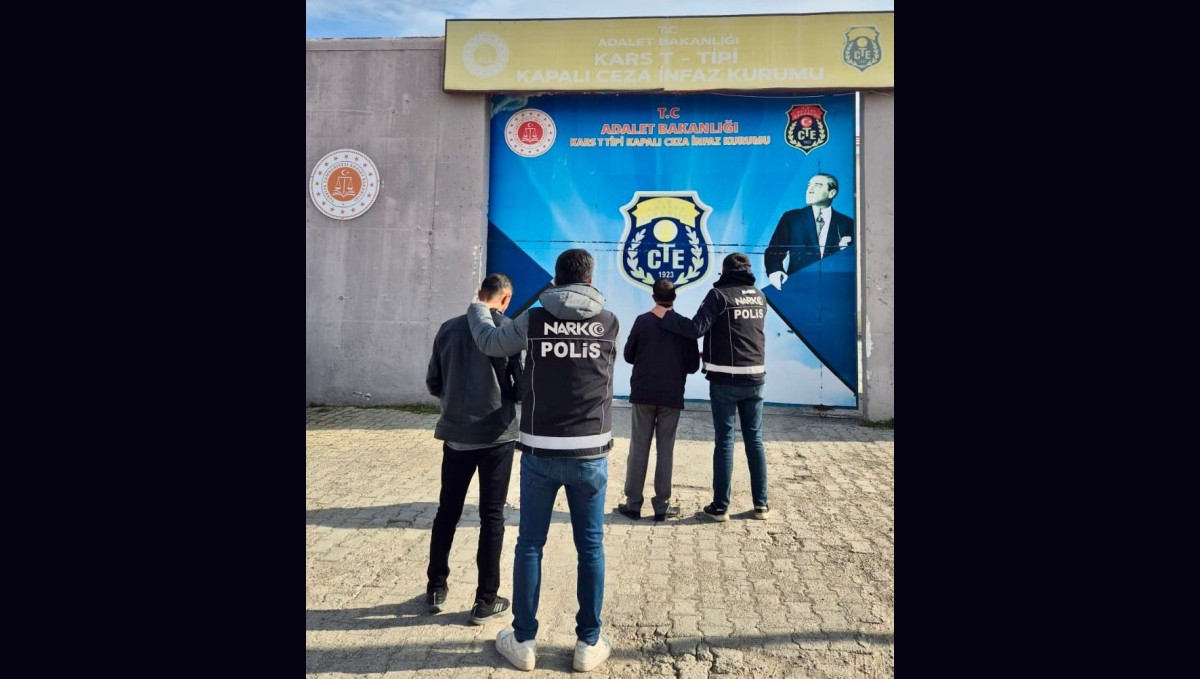 Kars'ta kesinleşmiş hapis cezası bulunan 2 kişi yakalandı