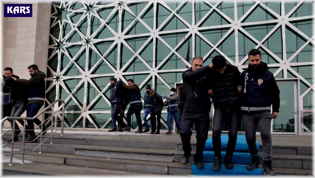 Kars'ta, "kombi" çetesi çökertildi