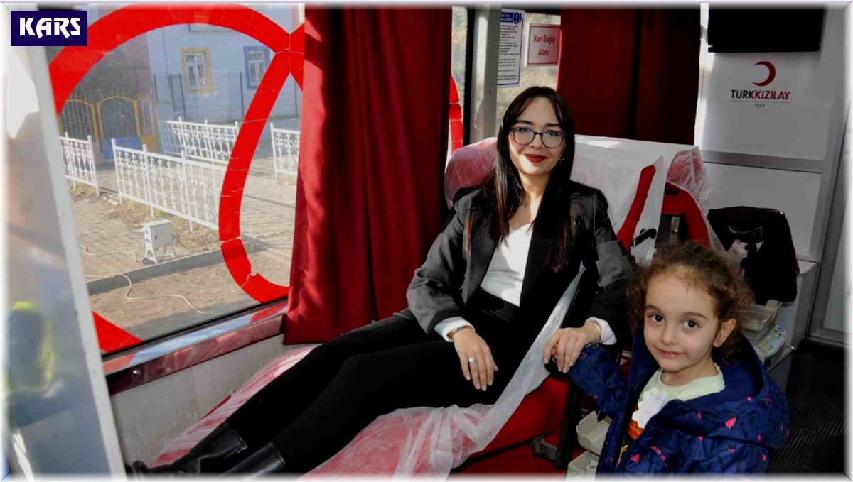 Kars'ta minik öğrencilerden kan bağışı çağrısı