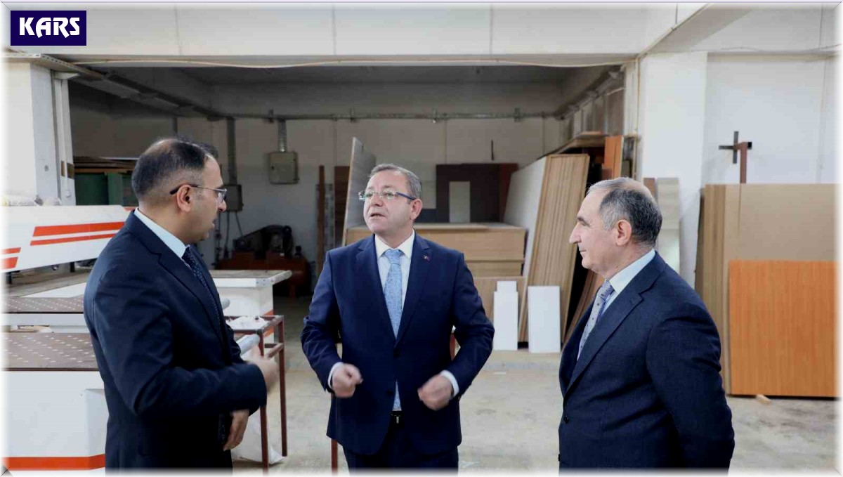 Kars'ta 'Odam Kütüphanem' Projesi öğrencileri sevindirdi