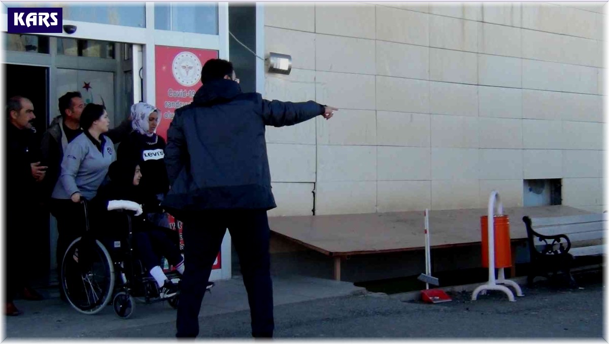 Kars'ta öğrenci servisi takla attı: 1 ölü, 14 yaralı