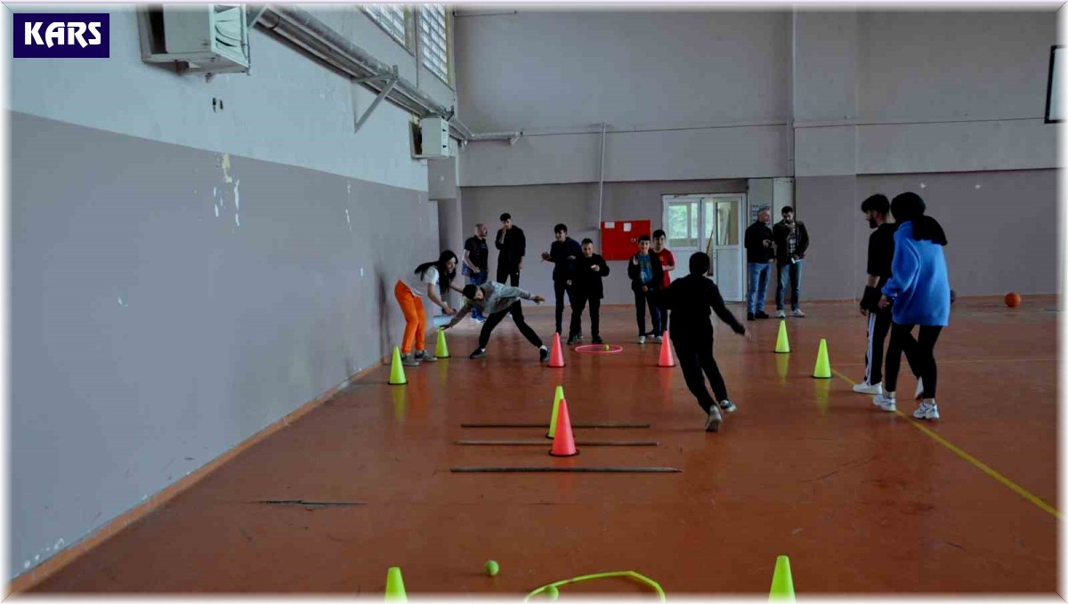 Kars'ta öğrenciler hem eğlendi, hem de öğrendi