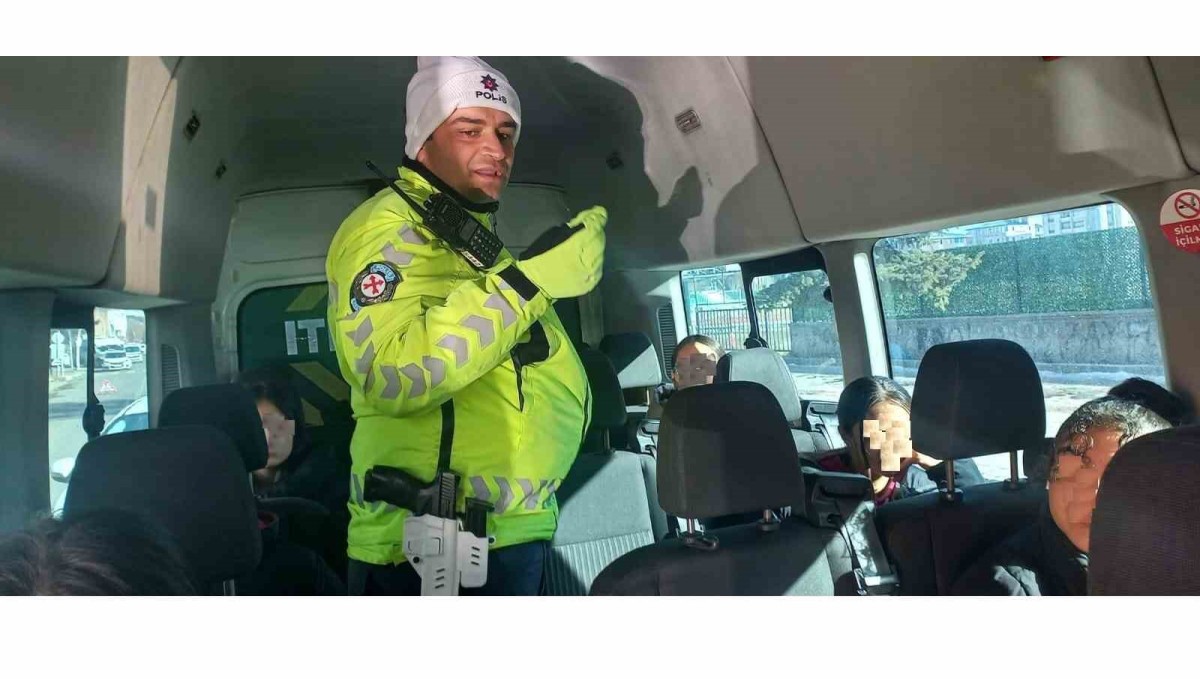 Kars'ta okul servislerine denetim yapıldı