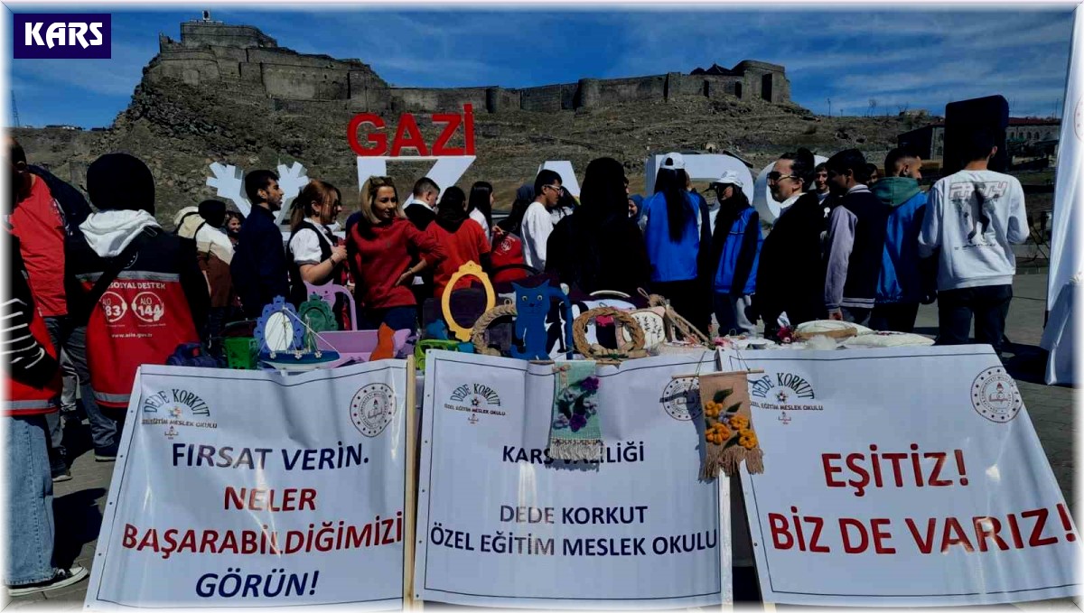 Kars'ta Otizm Günü etkinliği