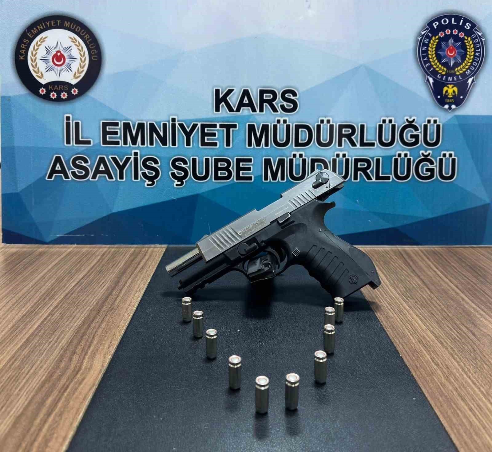 Kars'ta silah ele geçirildi