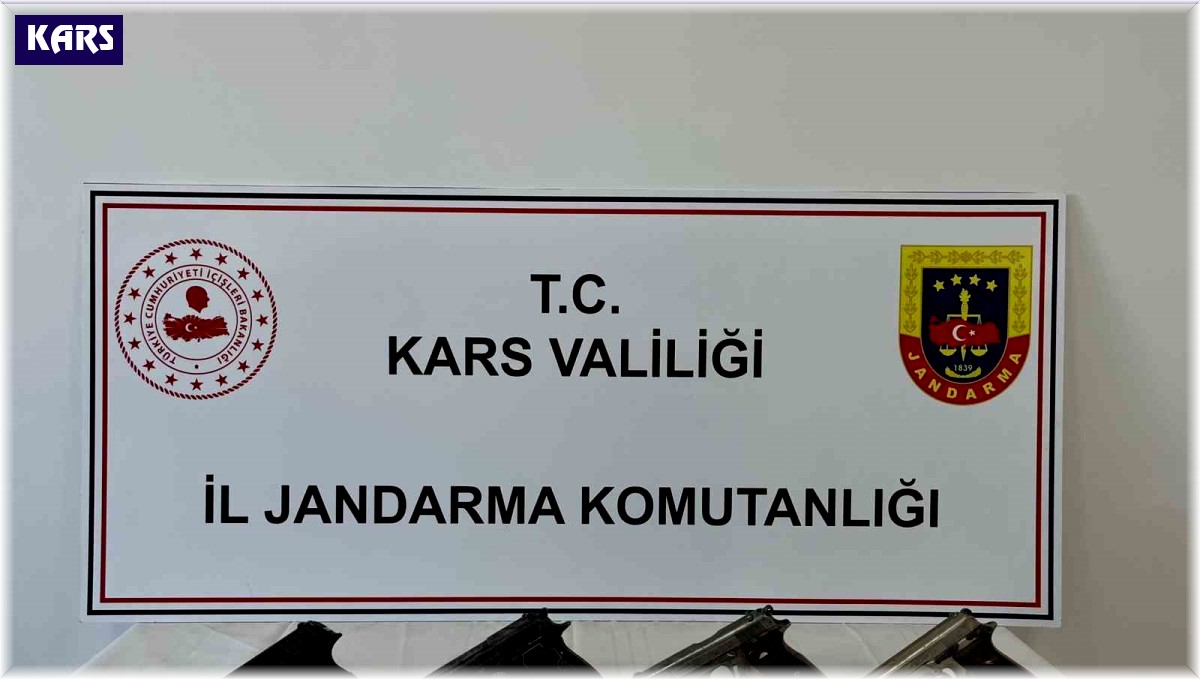 Kars'ta silah ticareti yapan 4 kişi yakalandı