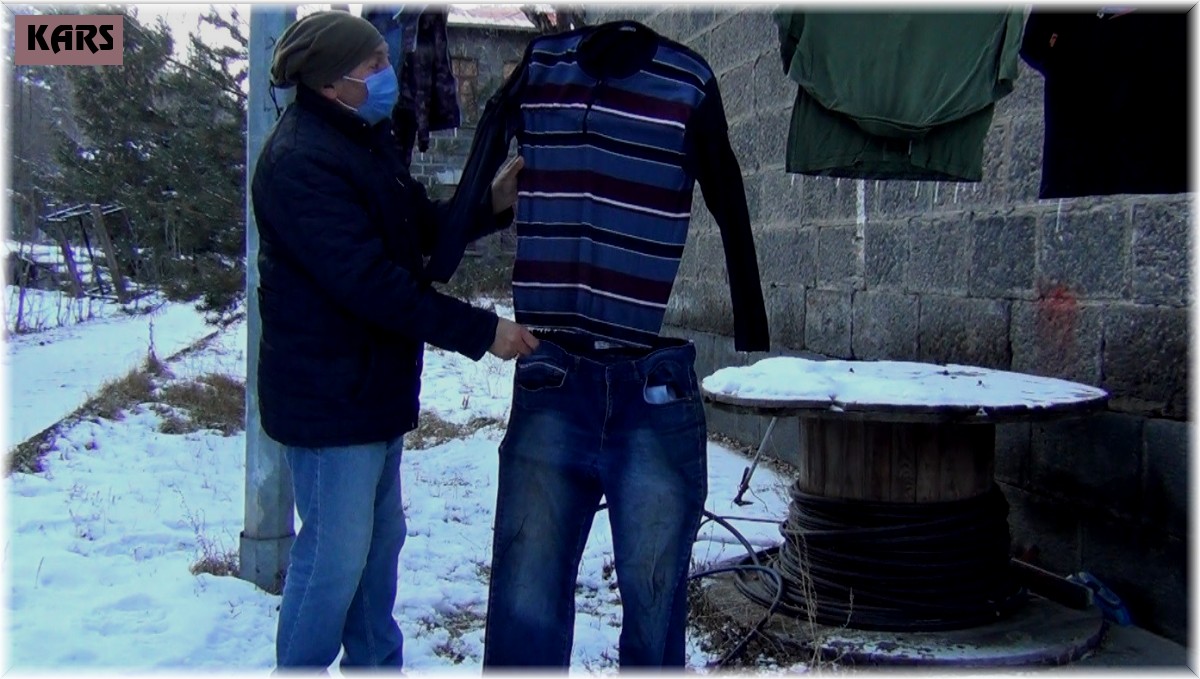 Kars'ta soğuktan çamaşırlar dondu