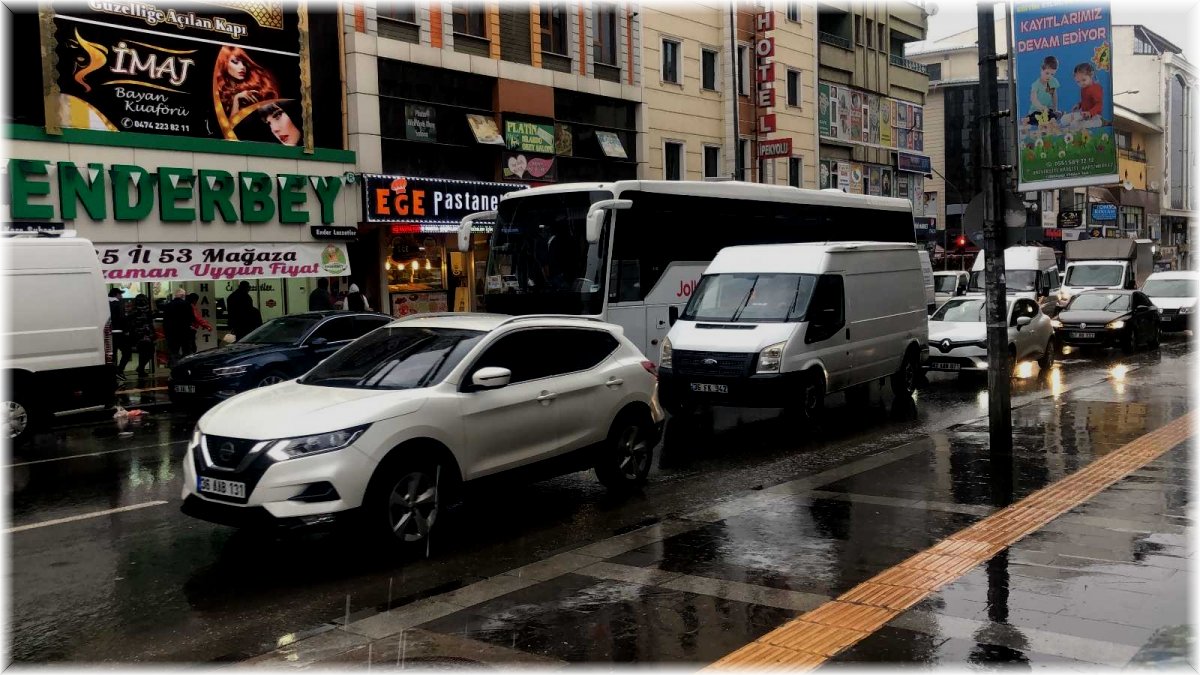 Kars'ta Sonbahar yağmurları etkili oluyor