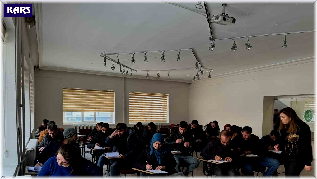 Kars'ta sürü yöneticiliği kursu sona erdi