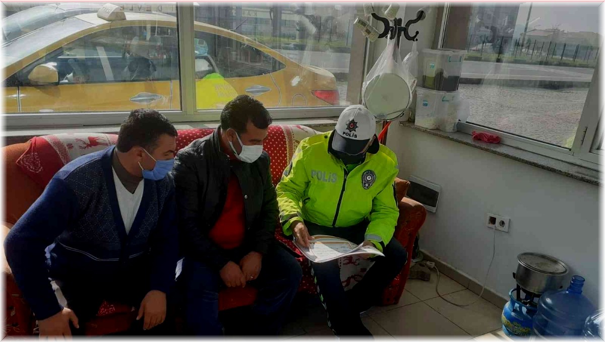 Kars'ta taksiciler 12 kural hakkında bilgilendirildi