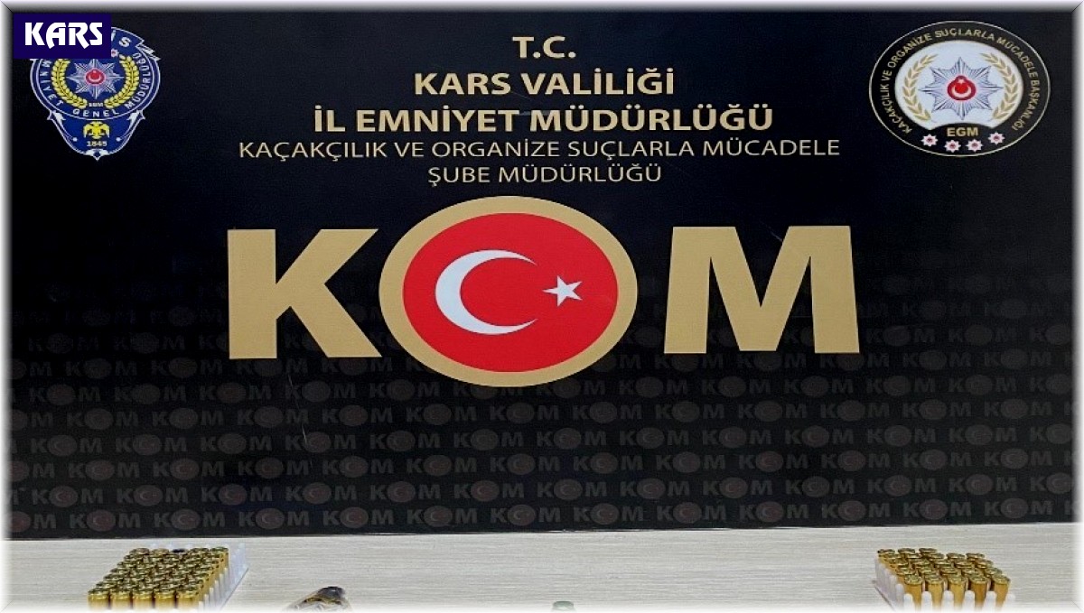 Kars'ta tarihi eser ve silah ele geçirildi