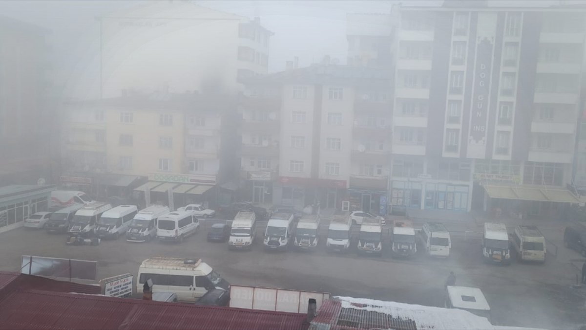 Kars'ta termometreler gece sıfırın altında 20 dereceyi gösterdi