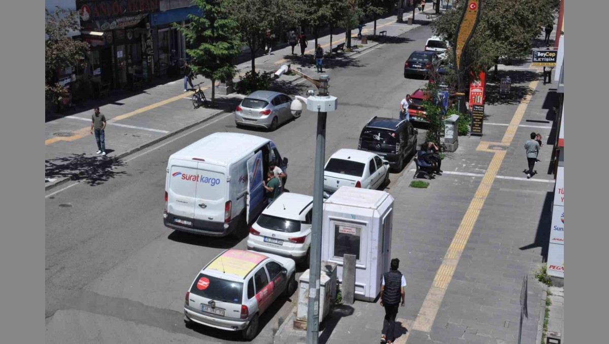 Kars'ta trafiğe kayıtlı araç sayısı 52 bin 804