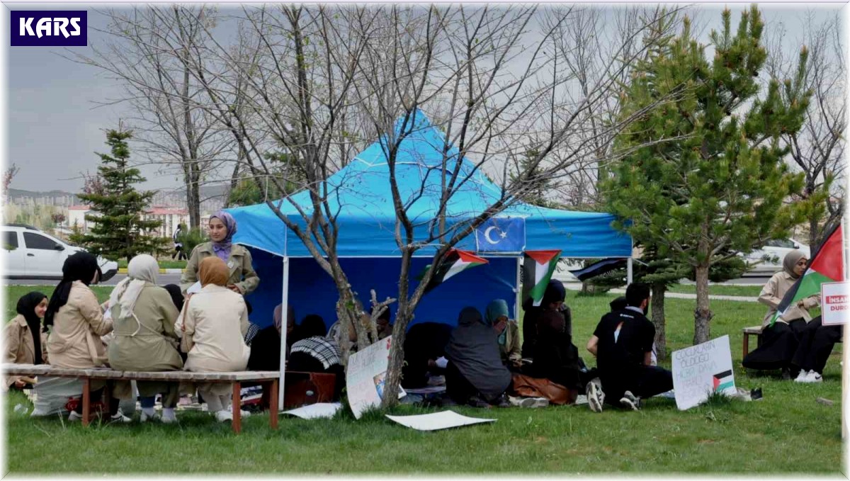 Kars'ta üniversite öğrencileri İsrail zulmüne karşı eylem başlattı