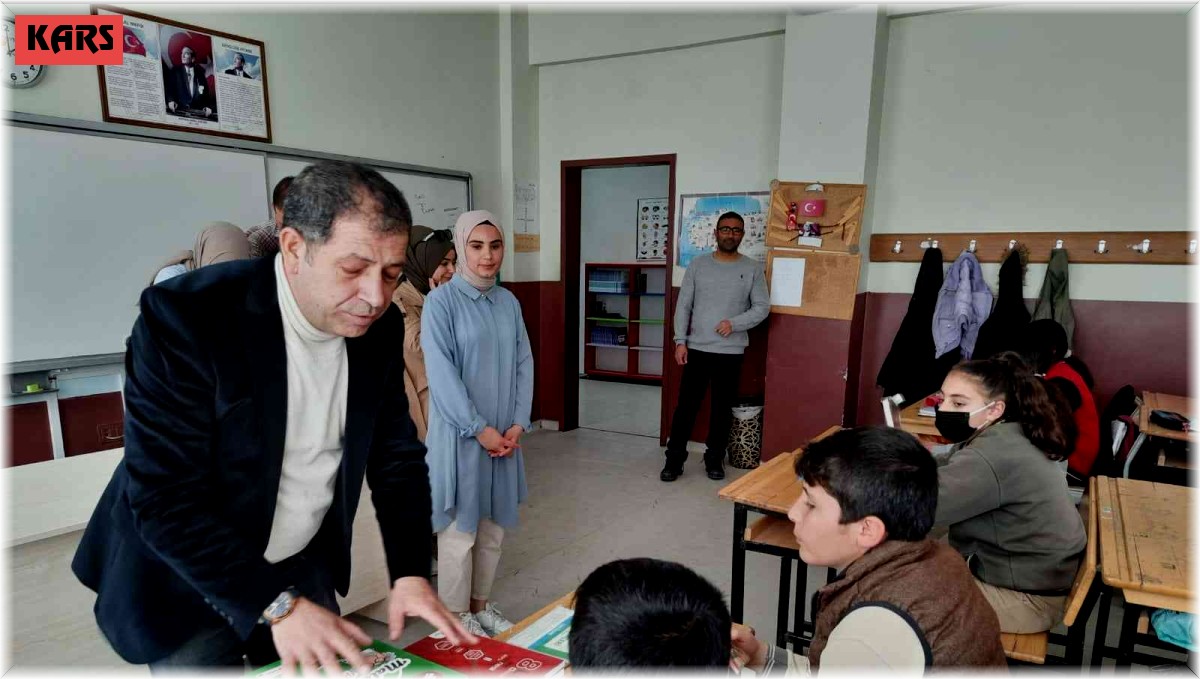 Kars'ta üniversite öğrencilerinden örnek davranış