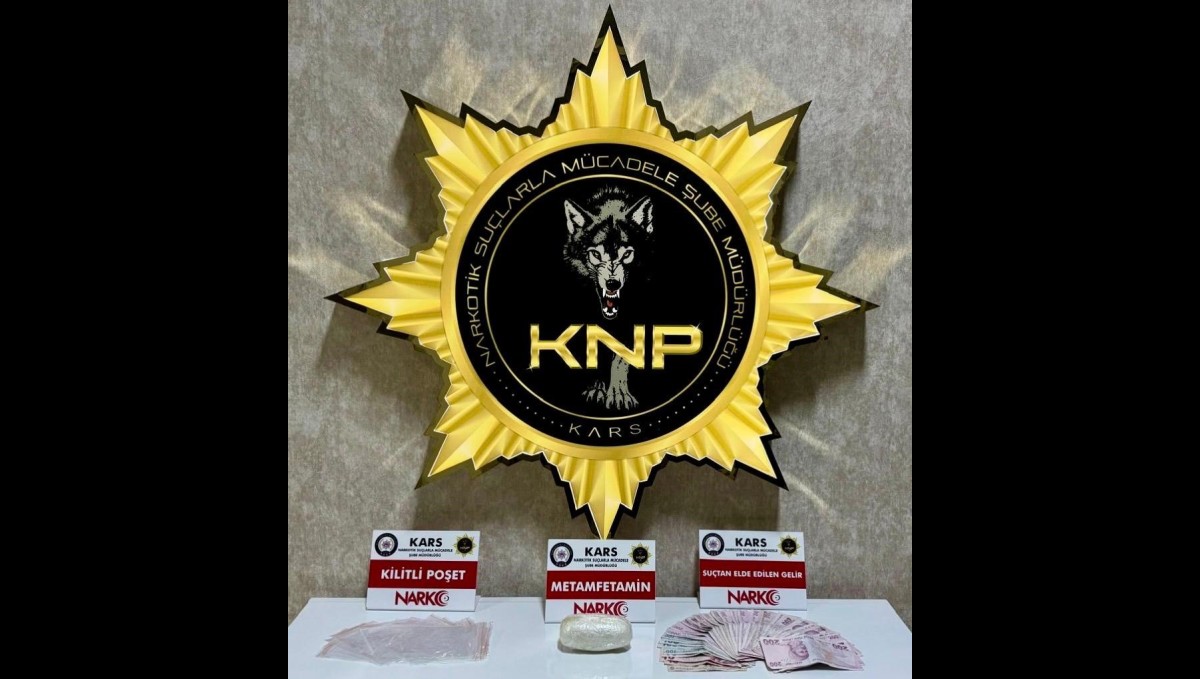 Kars'ta uyuşturucu taciri 2 kişi tutuklandı