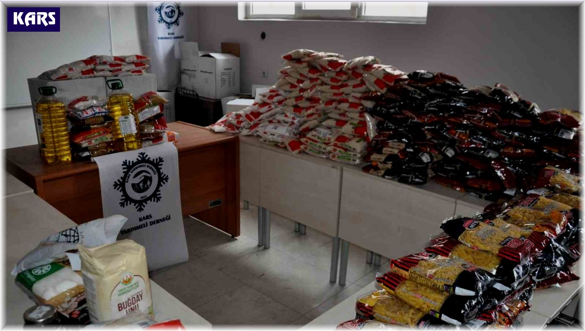 Kars'ta Yardımeli Derneği'nden Ramazan yardımı