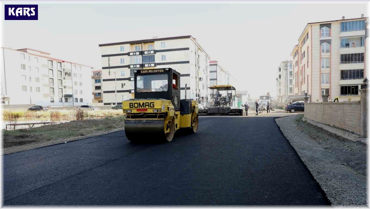 Kars'ta yollar sıcak asfalt oluyor