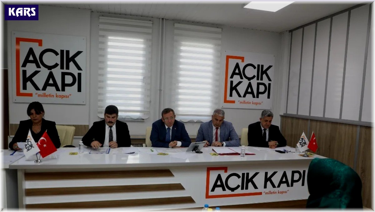 Kars Valisi Ziya Polat, vatandaşları dinledi