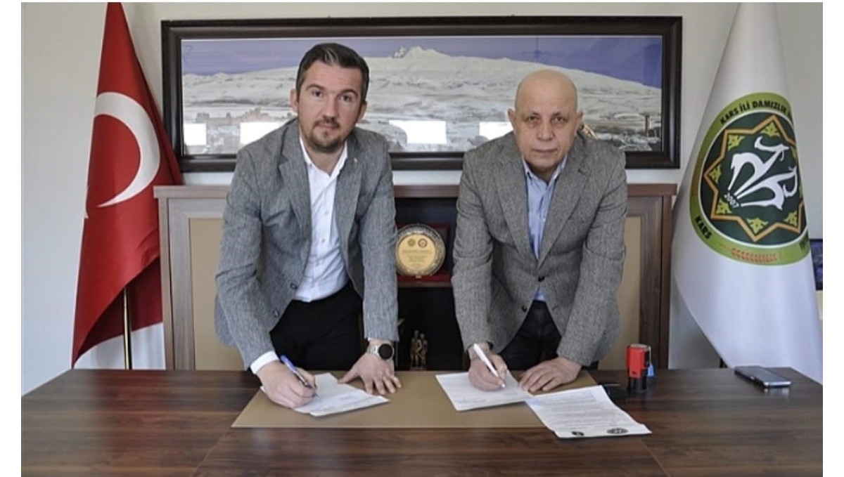 Kars Veteriner Hekimleri Odası ile Kars Damızlık Koyun Yetiştiricileri Birliği işbirliği protokolü imzalandı