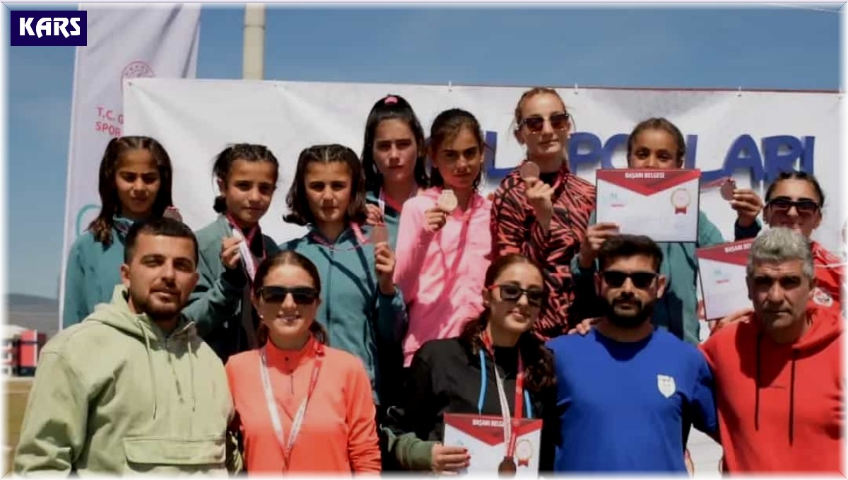 Karslı atlet Türkiye 3'üncüsü oldu