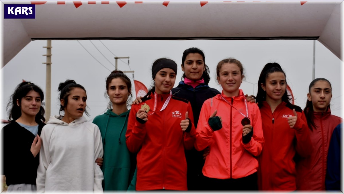 Karslı atletler Türkiye Şampiyonası katılacak