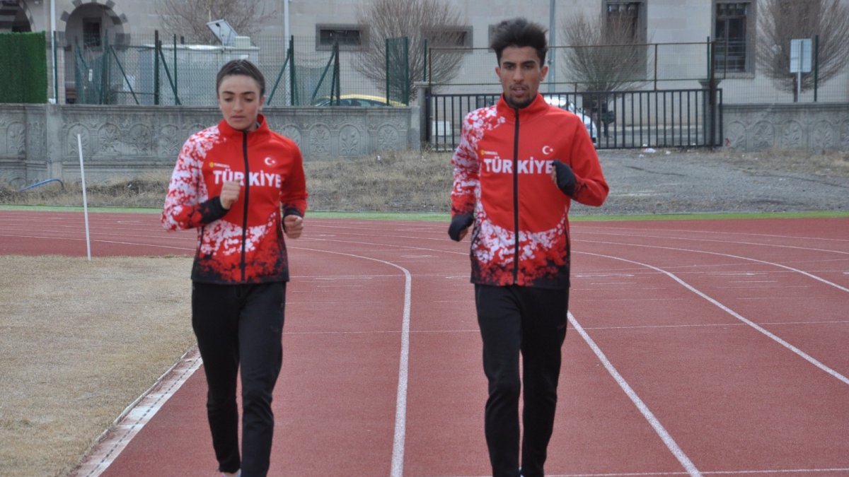 Karslı atletler Türkiye şampiyonu oldu