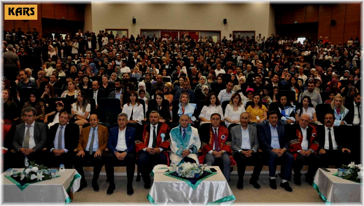 KAÜ'de mezuniyet heyecanı