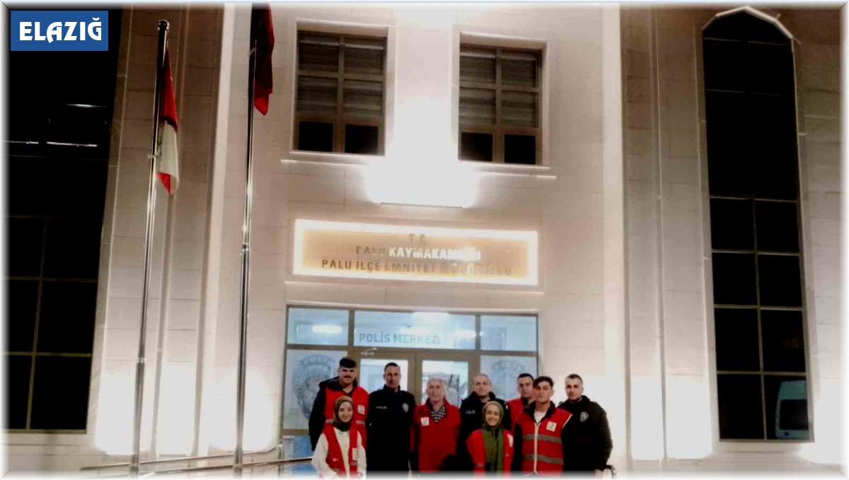 "Kavga var" diye çağrılan polislere iftar sürprizi