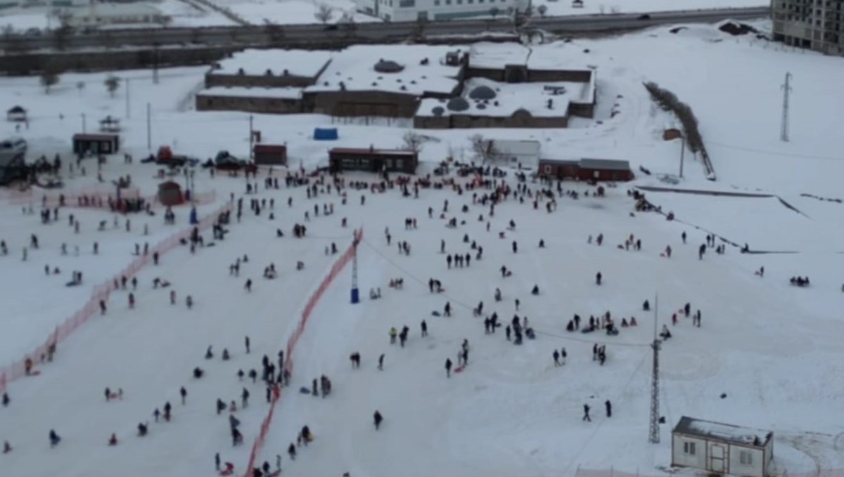 Kayak tesislerindeki yoğunluk havadan görüntülendi