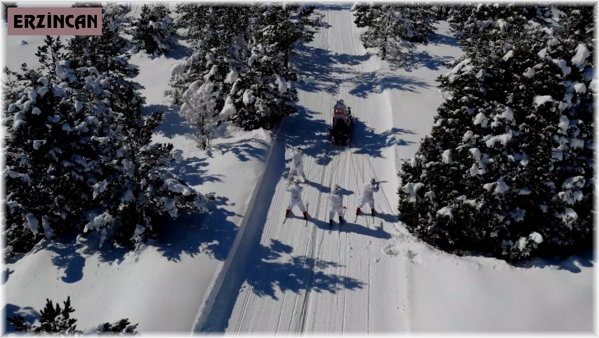 Kayak tutkunlarının güvenliği Mehmetçik'e emanet