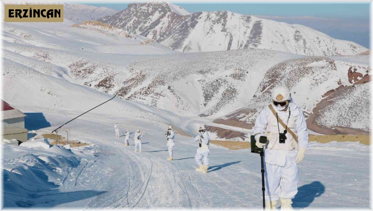 Kayak tutkunlarının güvenliği Mehmetçik'e emanet