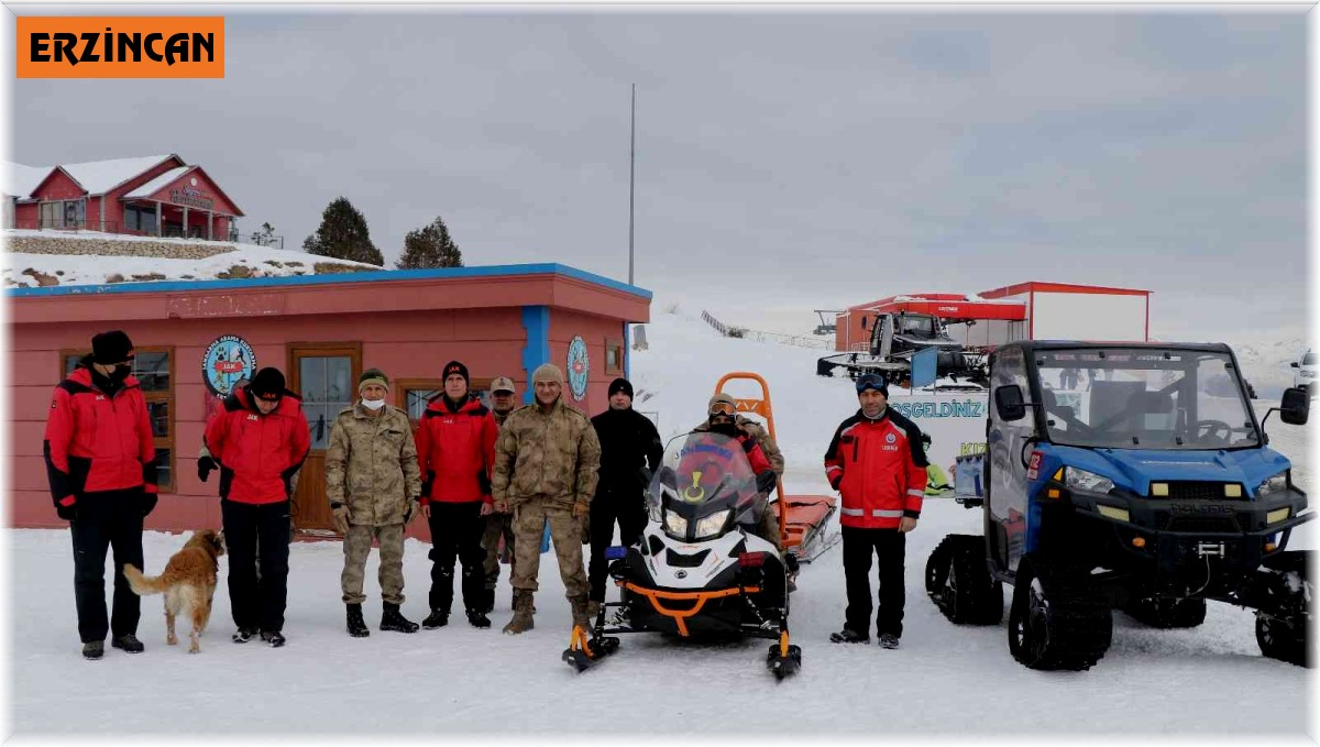 Kayak tutkunlarının huzur ve güvenliği Mehmetçik'e emanet