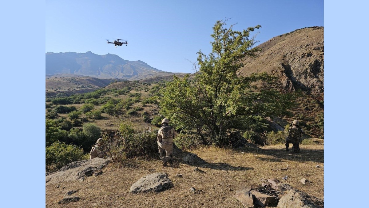 Kaybolan koyunları jandarma dronla buldu