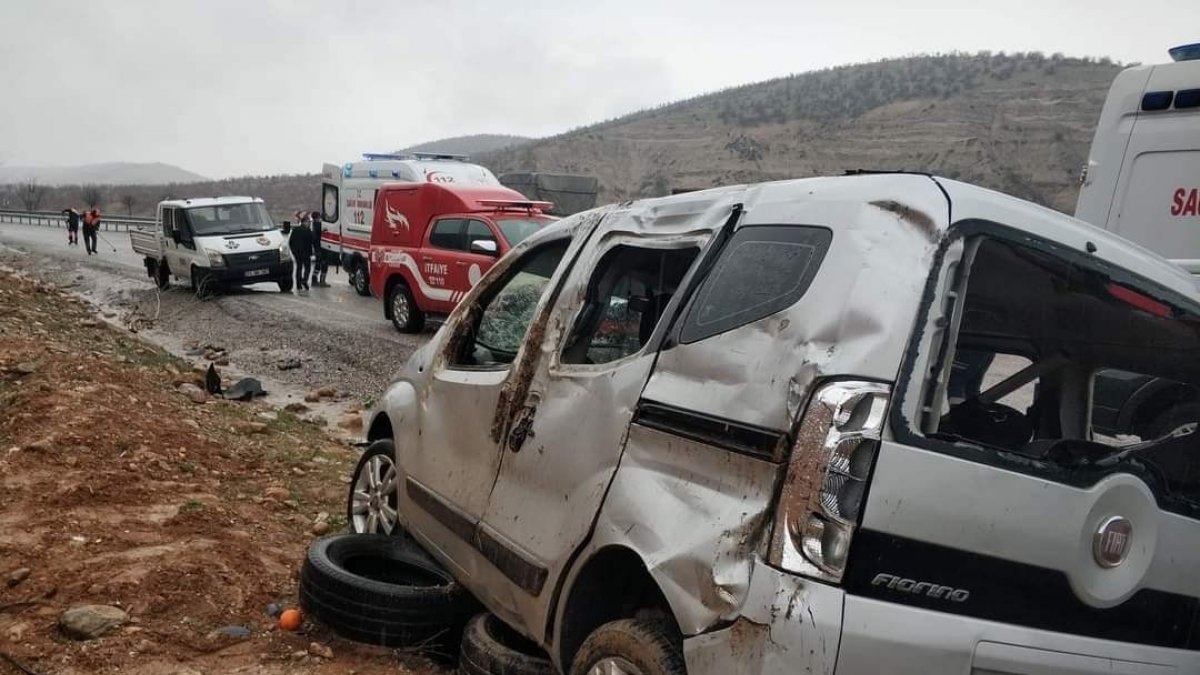 Kayganlaşan yol kazaya neden oldu: 1 ölü, 3 yaralı
