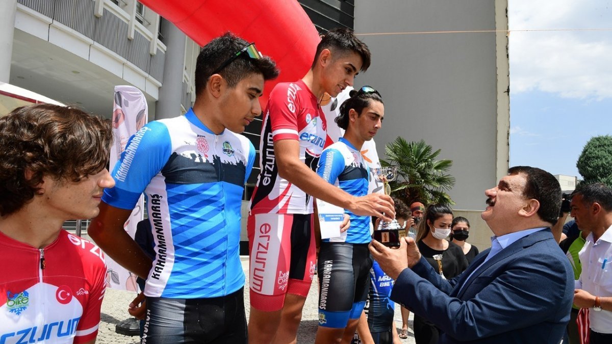 Kayısı Festivali 1.Ulusal Arslantepe Bisiklet Yarışı yapıldı