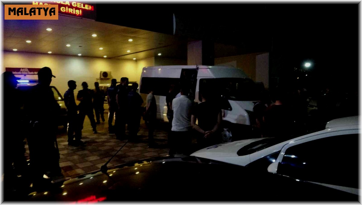 Kayısı kavgası hastaneyi karıştırdı: 2'si polis 6 yaralı, 13 gözaltı