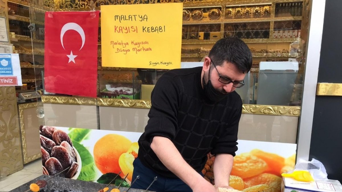 Kayısıdan bu sefer de kebap yaptılar